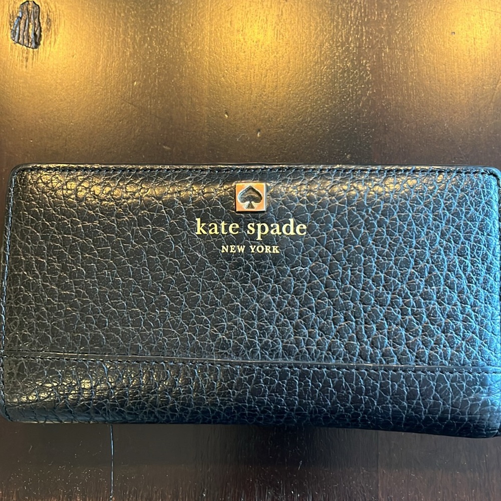 Kate Spade pebbled, leather wallet